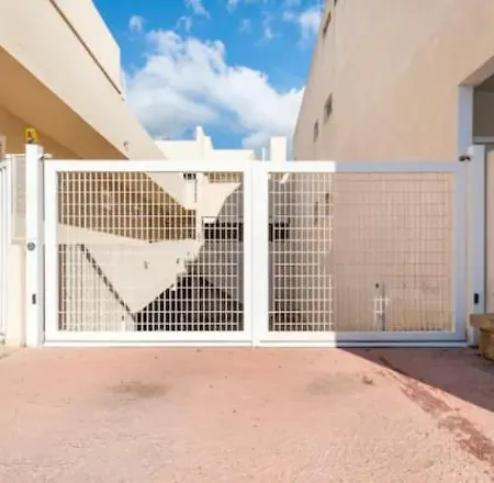 Due Passi Dal Mare Tra Marina Di Ragusa-punta Secca *
