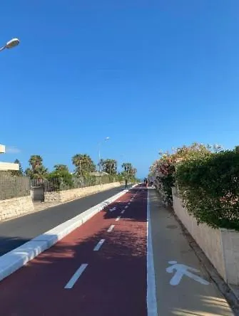 Due Passi Dal Mare Tra Marina Di Ragusa-punta Secca Alojamento de Acomodação e Pequeno-almoço Villaggio Azzurro